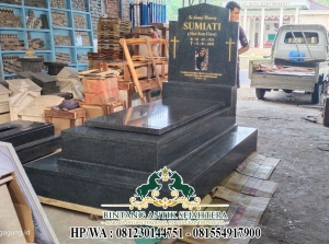 Makam Marmer Tahan Gempa